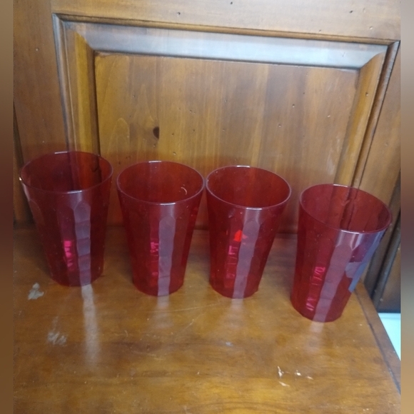 Tupperware Other - 4 New Tupperware Pink Tumbler Cup Set